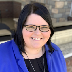 Andrea Phillips headshot