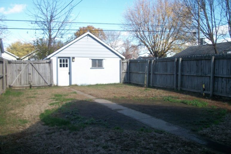 2 BR Rental Home with a Fenced Back Yard