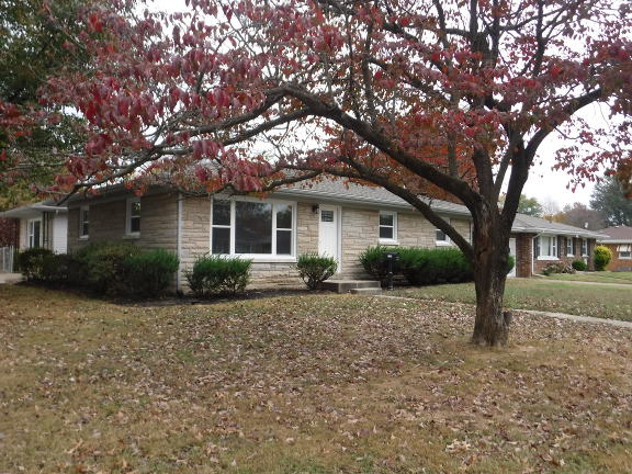 4 BR 3 Bath Home for Rent in Evansville IN, 4 BR Home for Rent with New Cabinets & Quarts Countertops