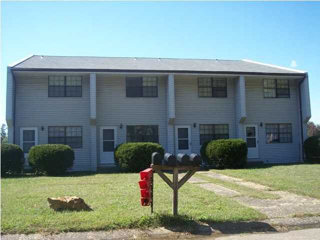 2 BR 1 1/2 Bath Newburgh Town Home for Rent